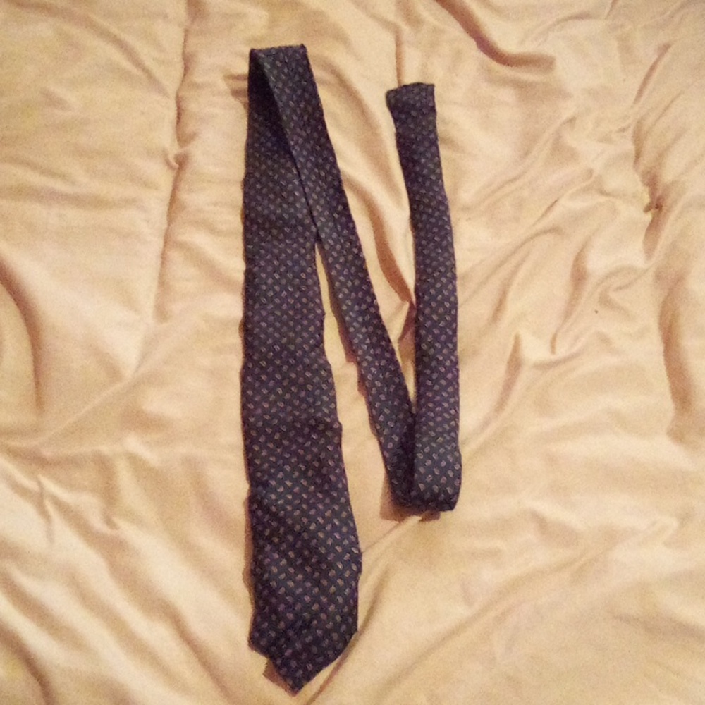 Hastings Bay Tie